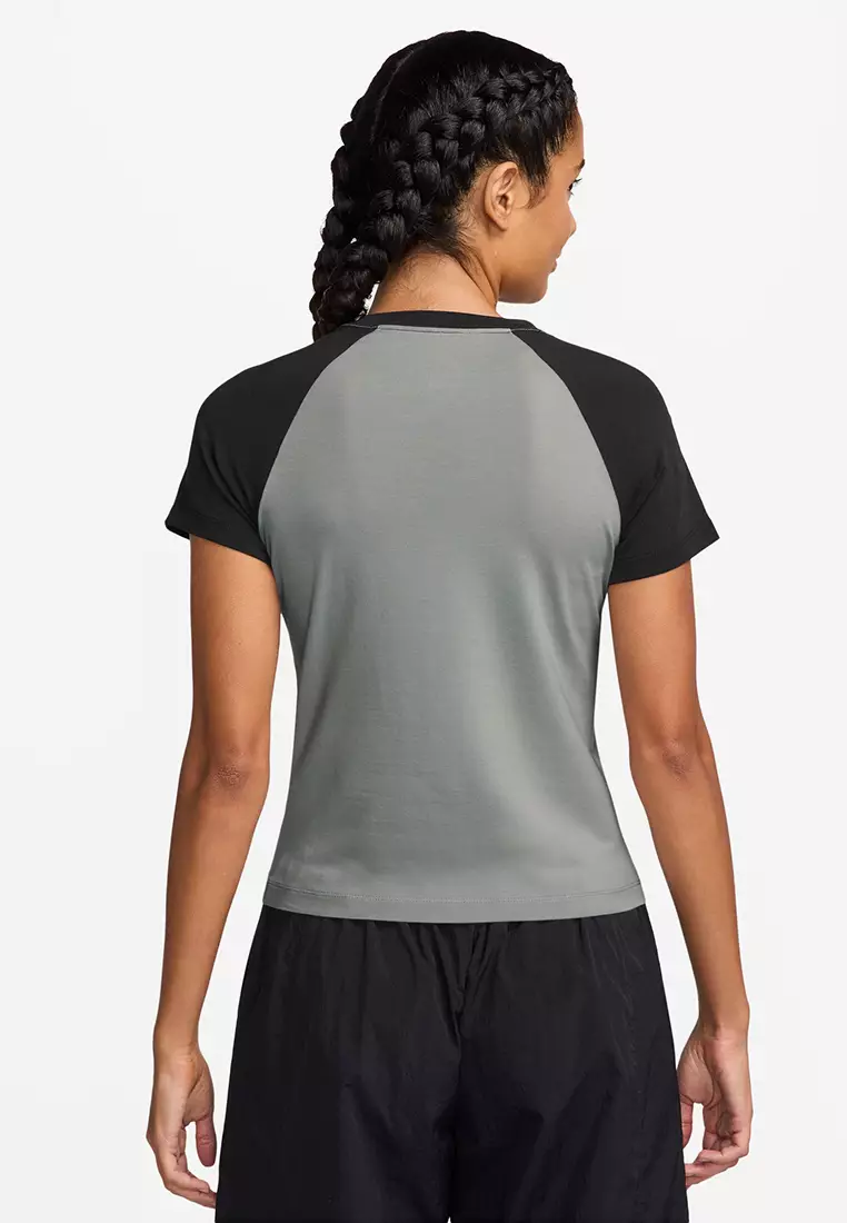 Sportswear Chill Knit Slim Graphic T-Shirt