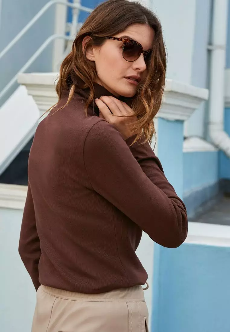 Next roll neck deals top