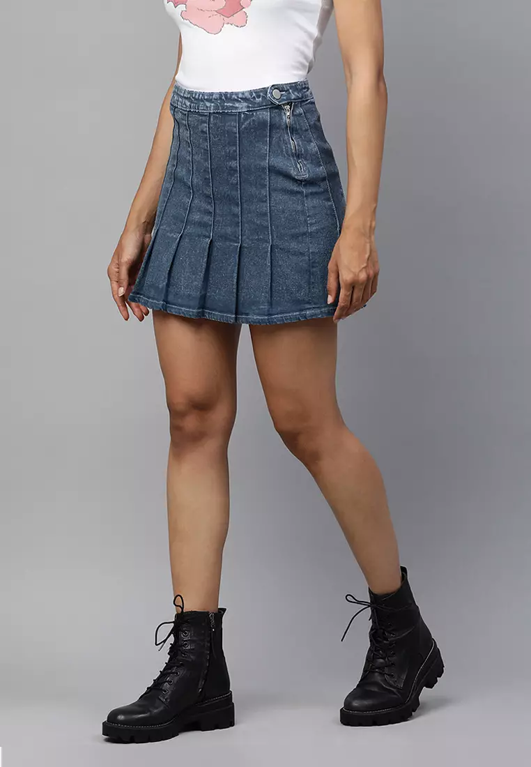 酸性藍色褶襉牛仔迷你裙