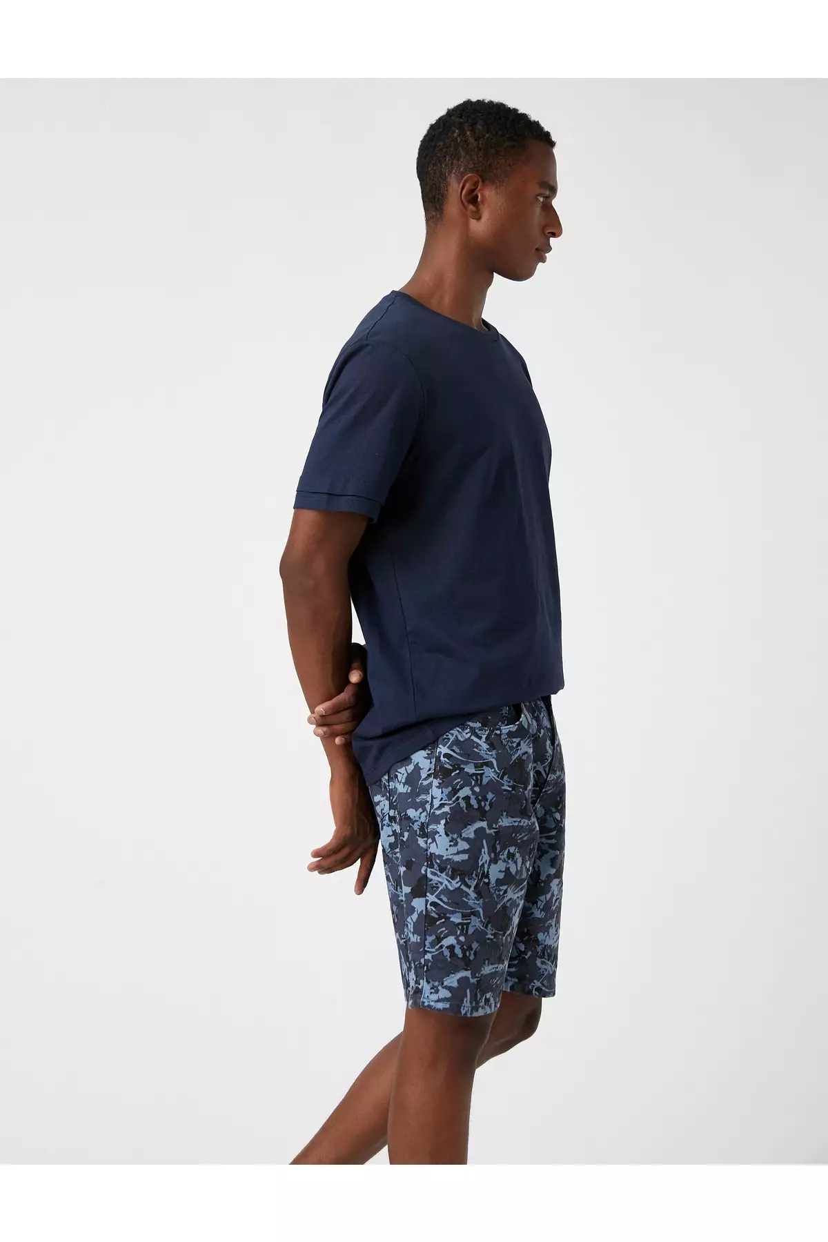 Mens camo hot sale chino shorts