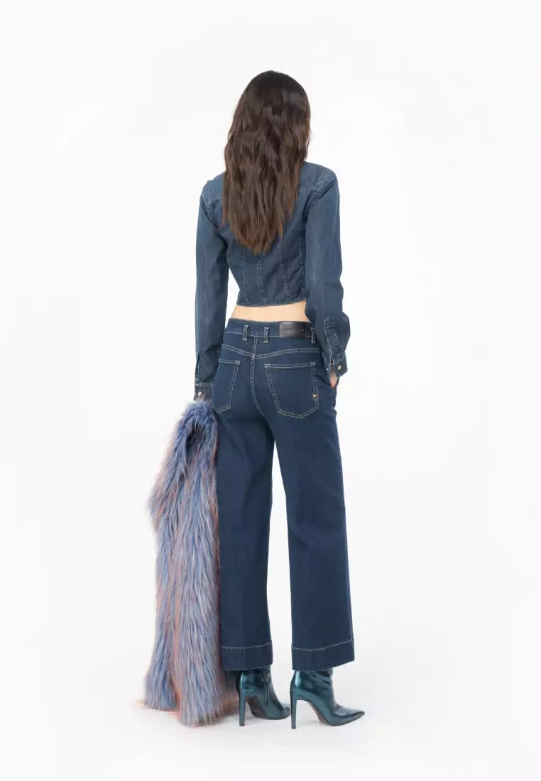 Flared jeans with belt