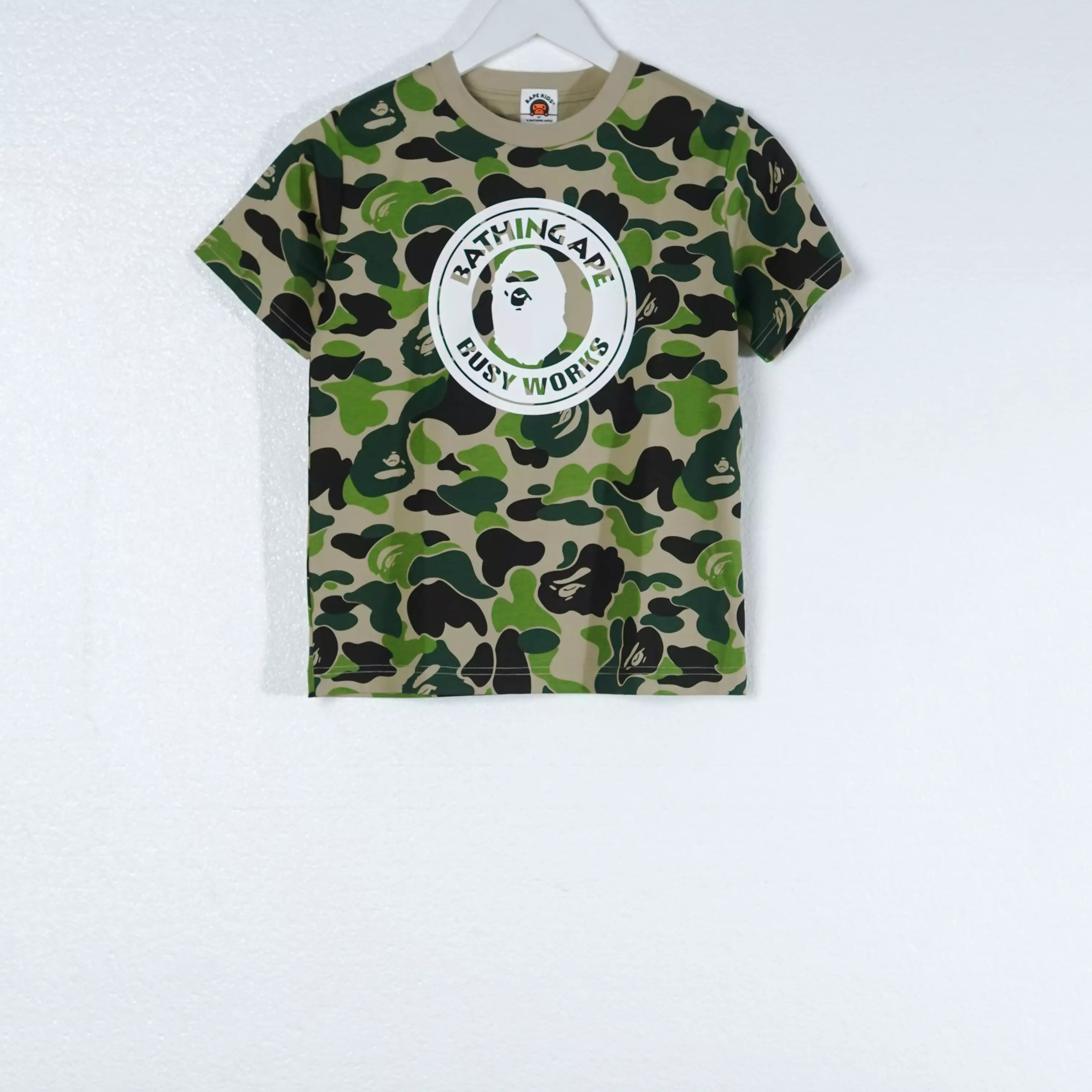 Kaos BAPE HEAD CIRCLE BUSY WORK WHITE FULL CAMO GREEN TSHIRT KIDS 100% ORIGINAL
