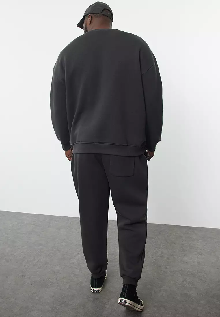 Plus Size Sweatshirt and Sweatpants Set