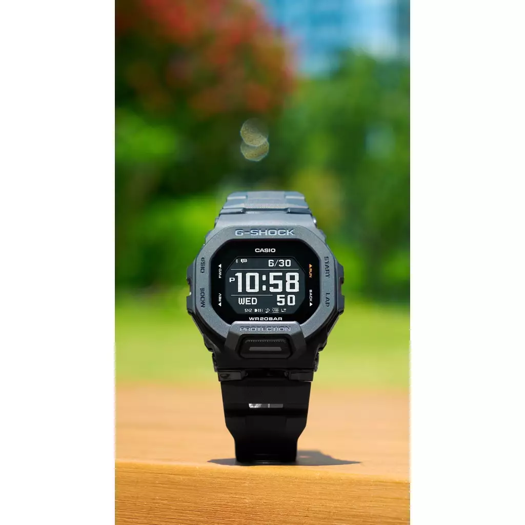 Casio G-Shock Jam Tangan Pria Digital Original GBD-200-1DR