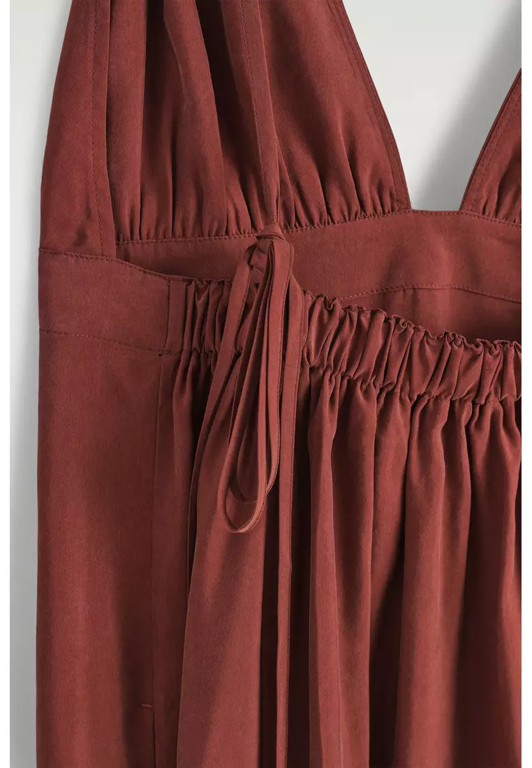 GATHERED V-NECK MAXI DRESS