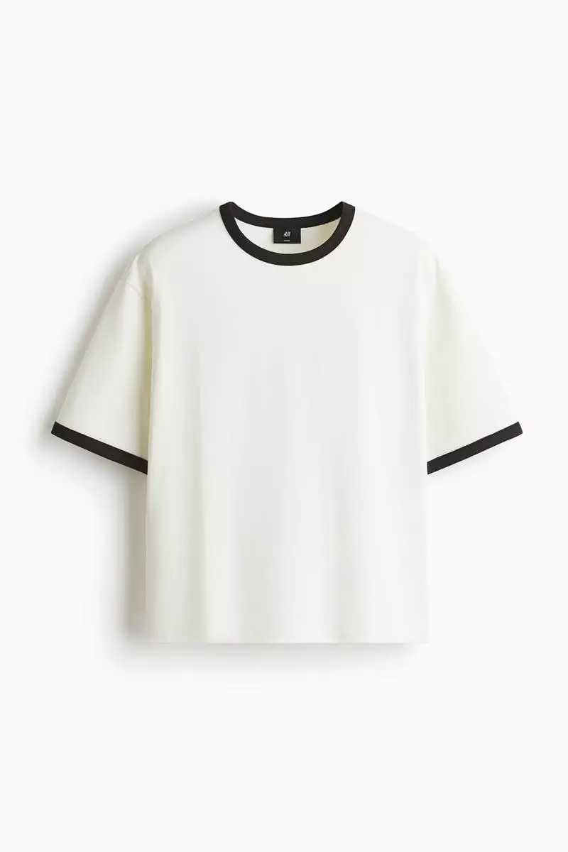 Loose Fit Boxy-style t-shirt