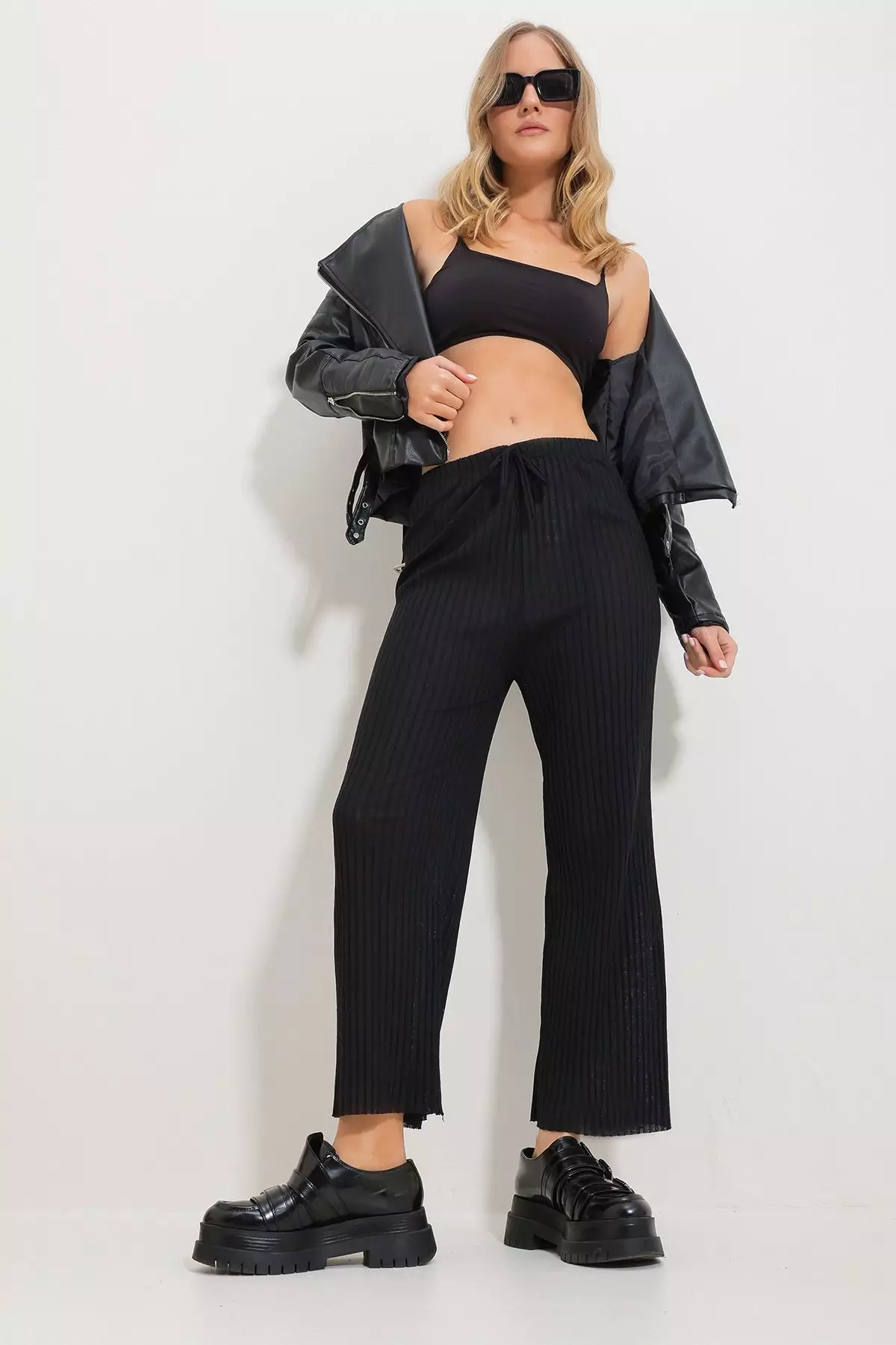 Elastic Waist Wide Trousers