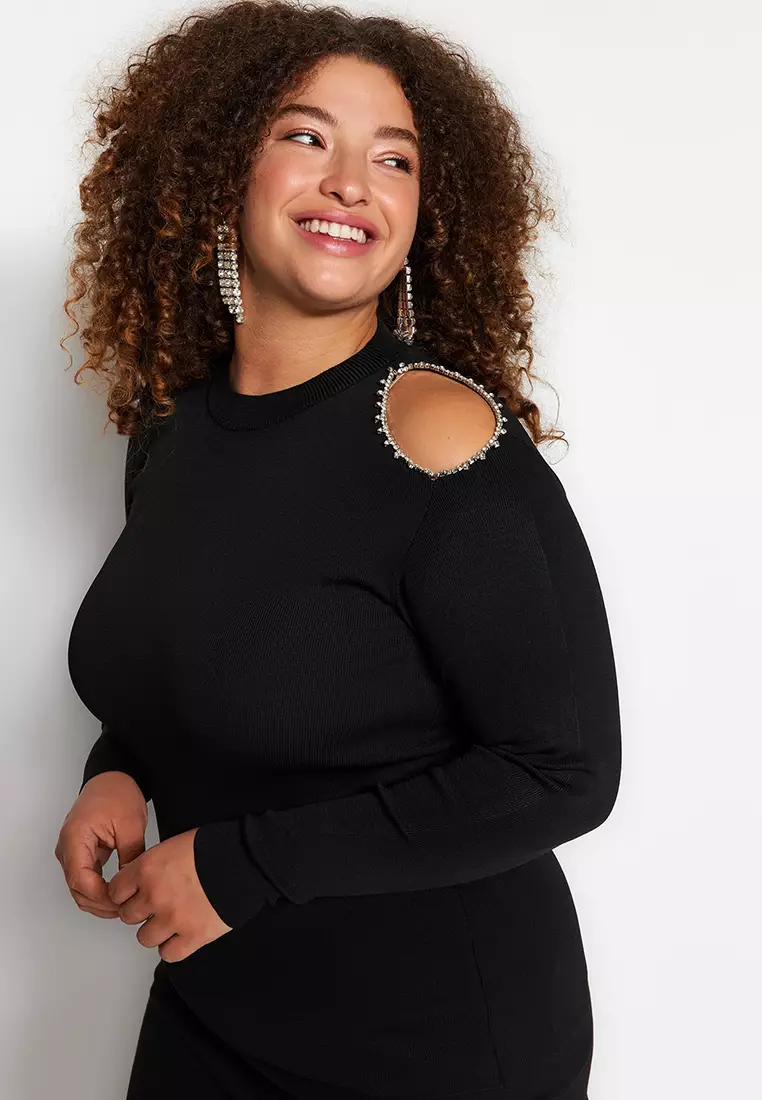 Plus Size Shoulder Detail Knit Top