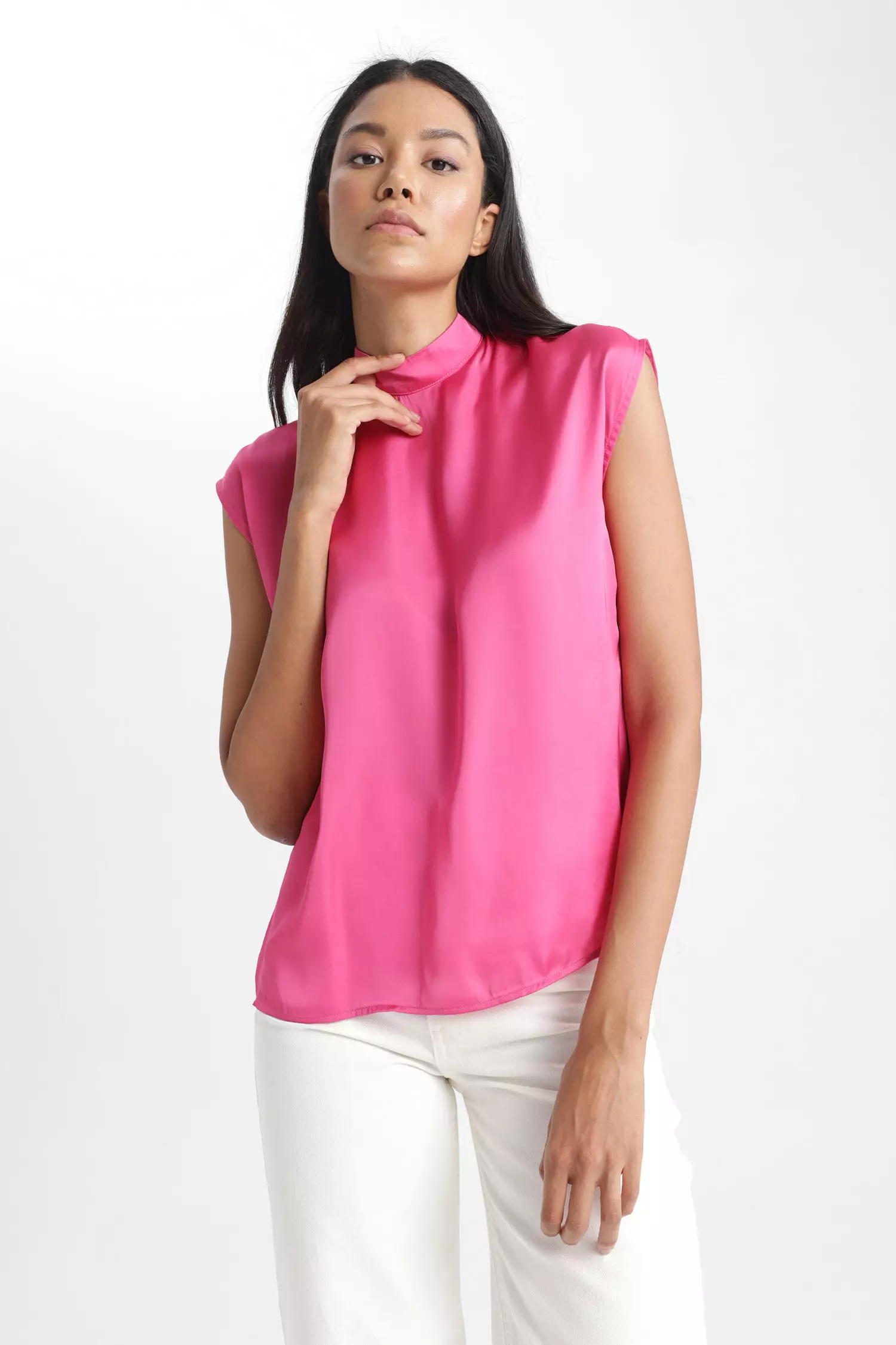 Turtleneck sleeveless outlet blouse