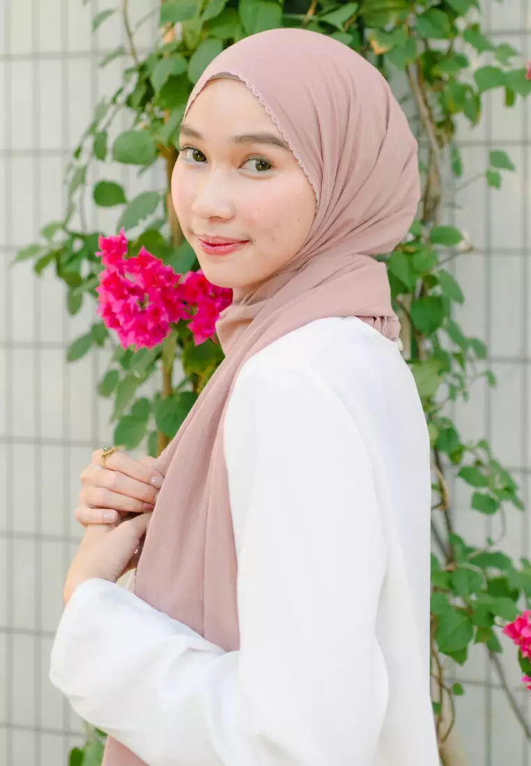 Embroidery Signature Shawl Pink Pastel