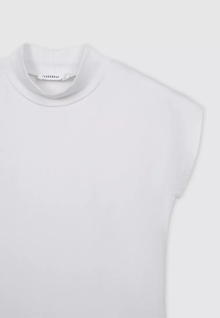 Woman Short-Sleeved T-Shirt