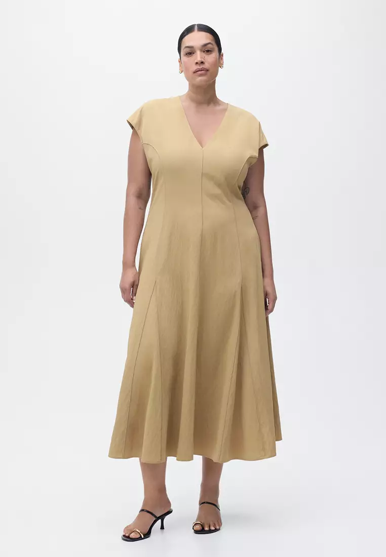 Midi-Dress with Stitching