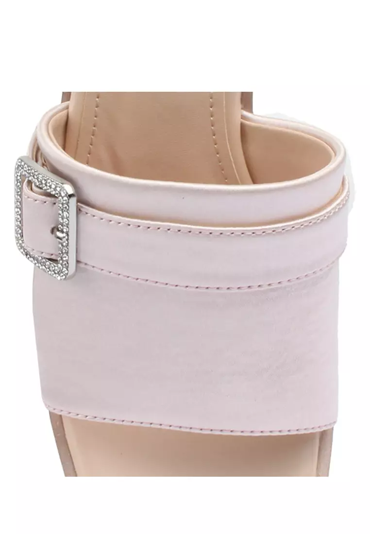 Trento 468 Sandal Wedges