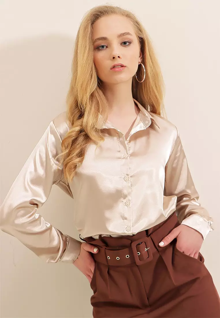 Long Sleeves Collared Shirt