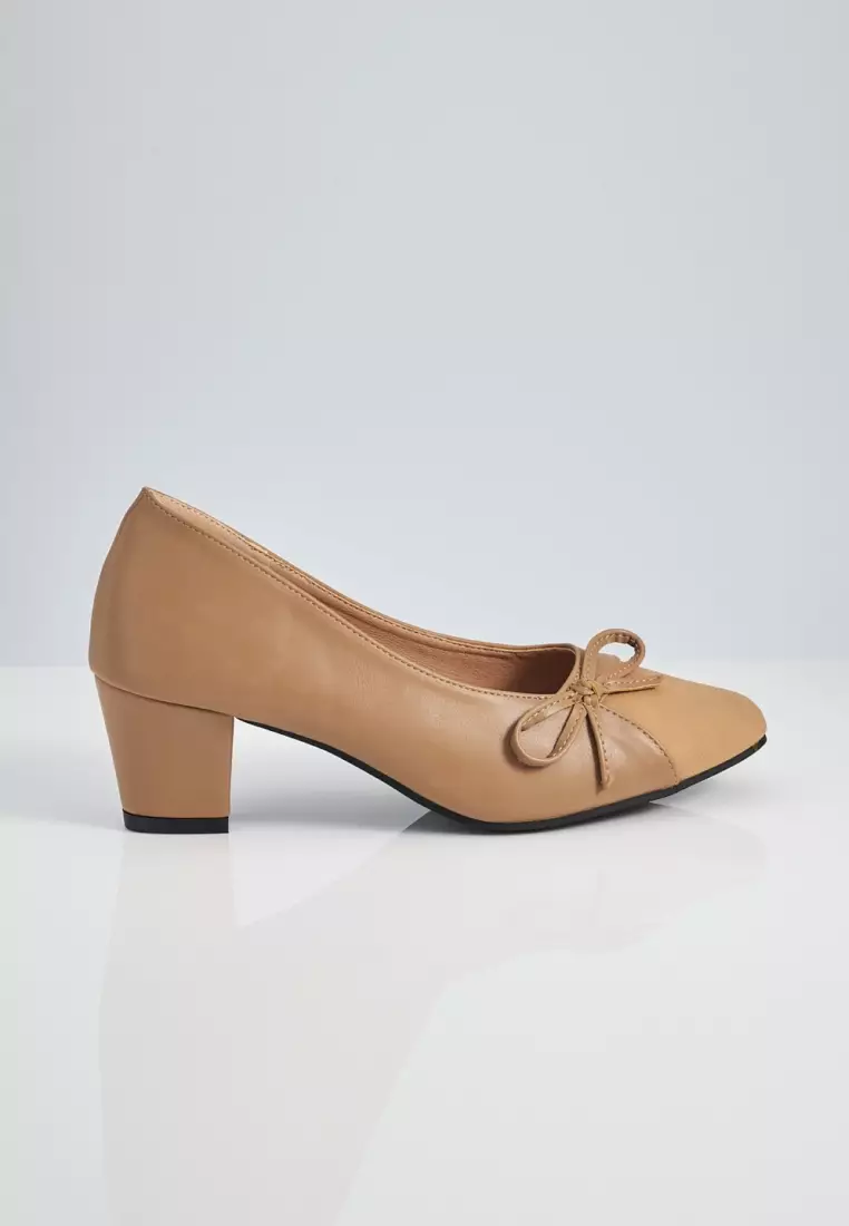 Womens round 2025 toe heels