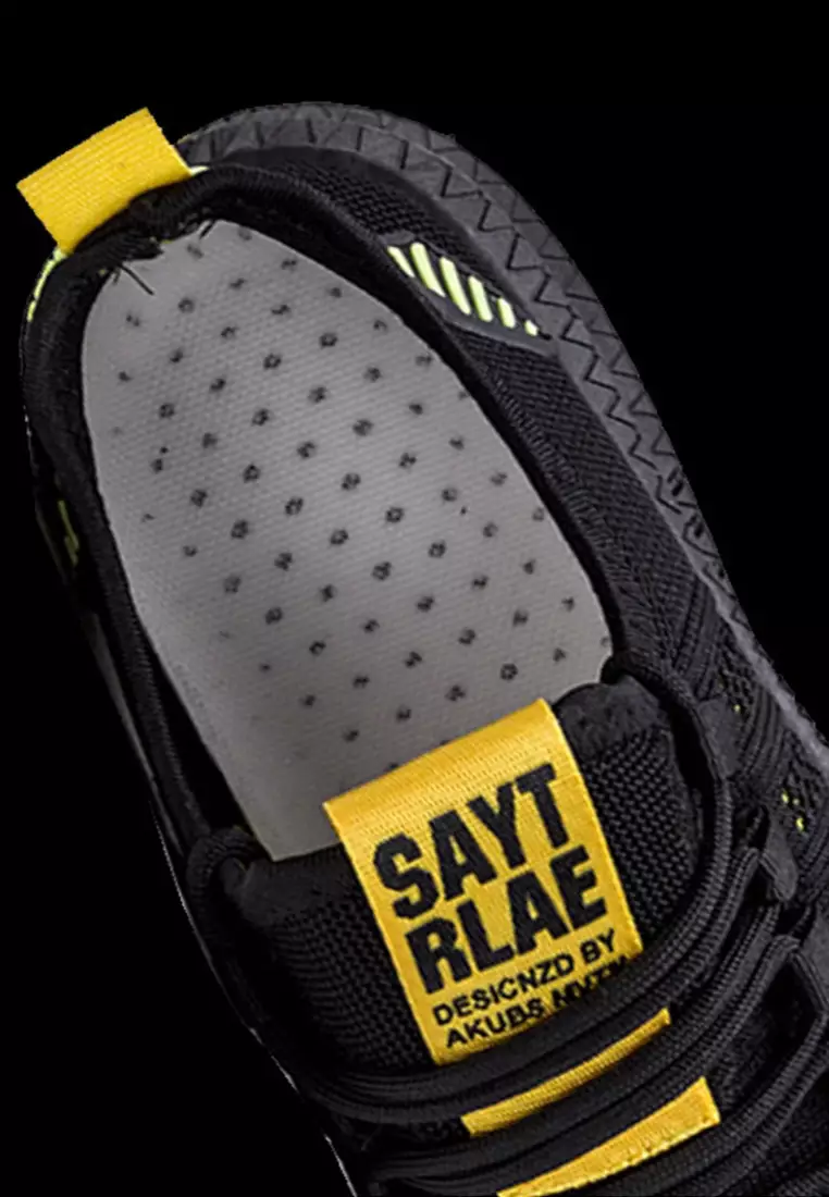 Elegant Grid Kicks