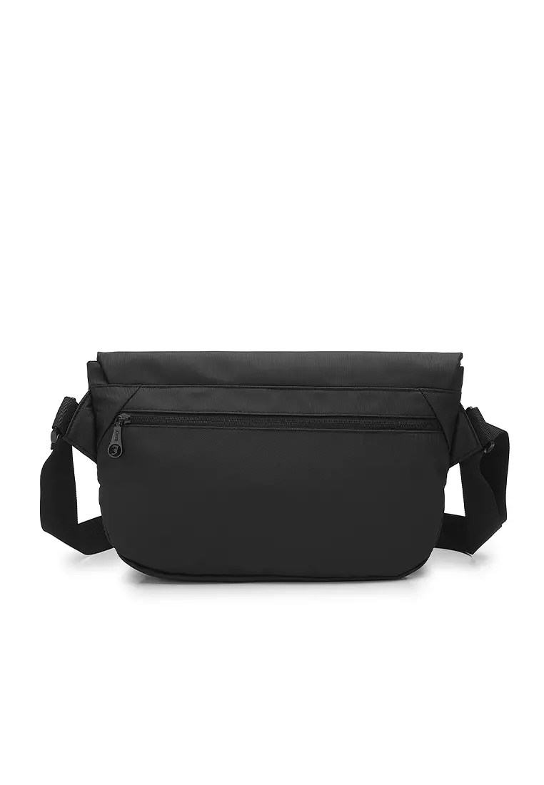Men's Chest Bag / Sling Bag / Crossbody Bag - Black