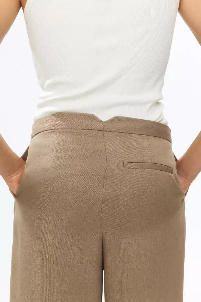 Wide tailored trousers