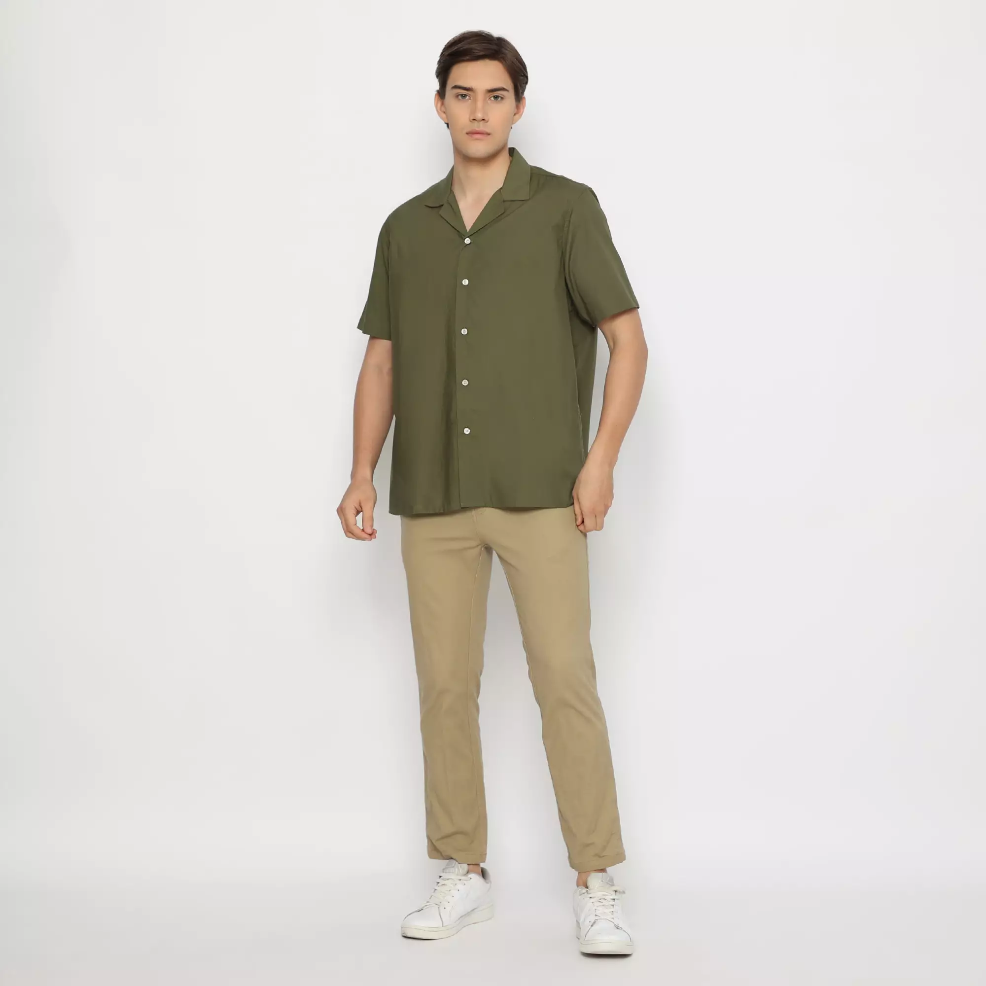 Platini Kemeja Polos Pria Kerah Hawai Katun Hijau Army 73404