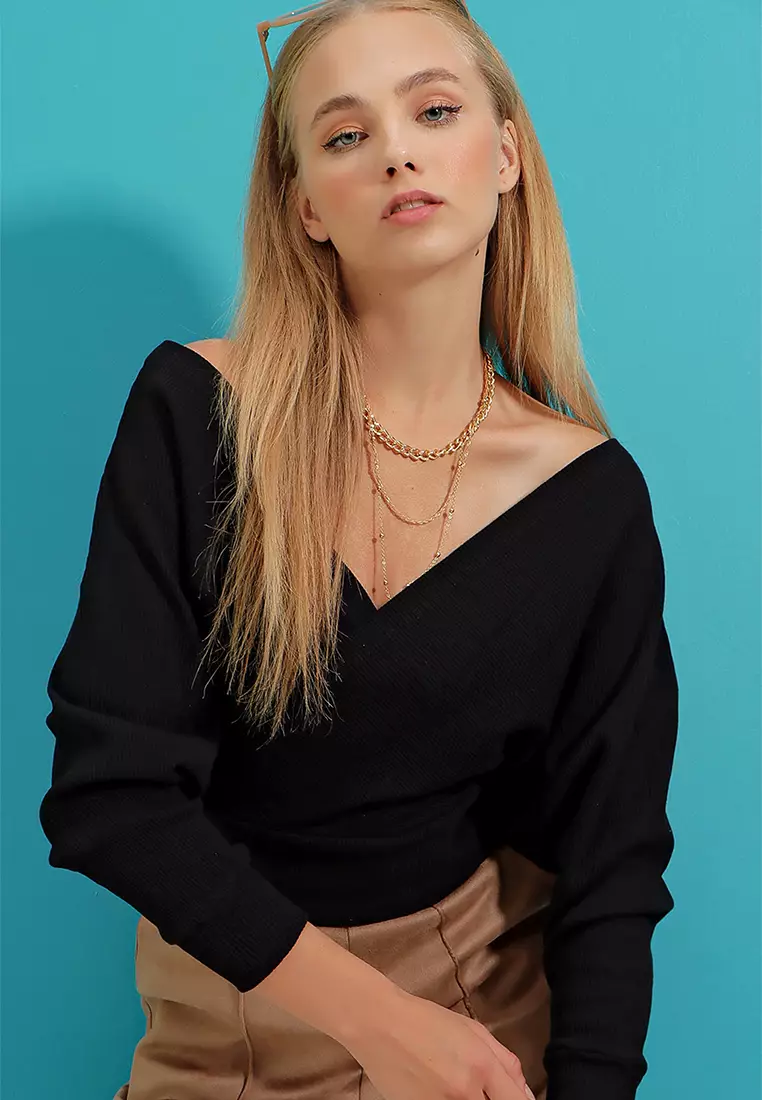 V-Neck Double Breasted Top