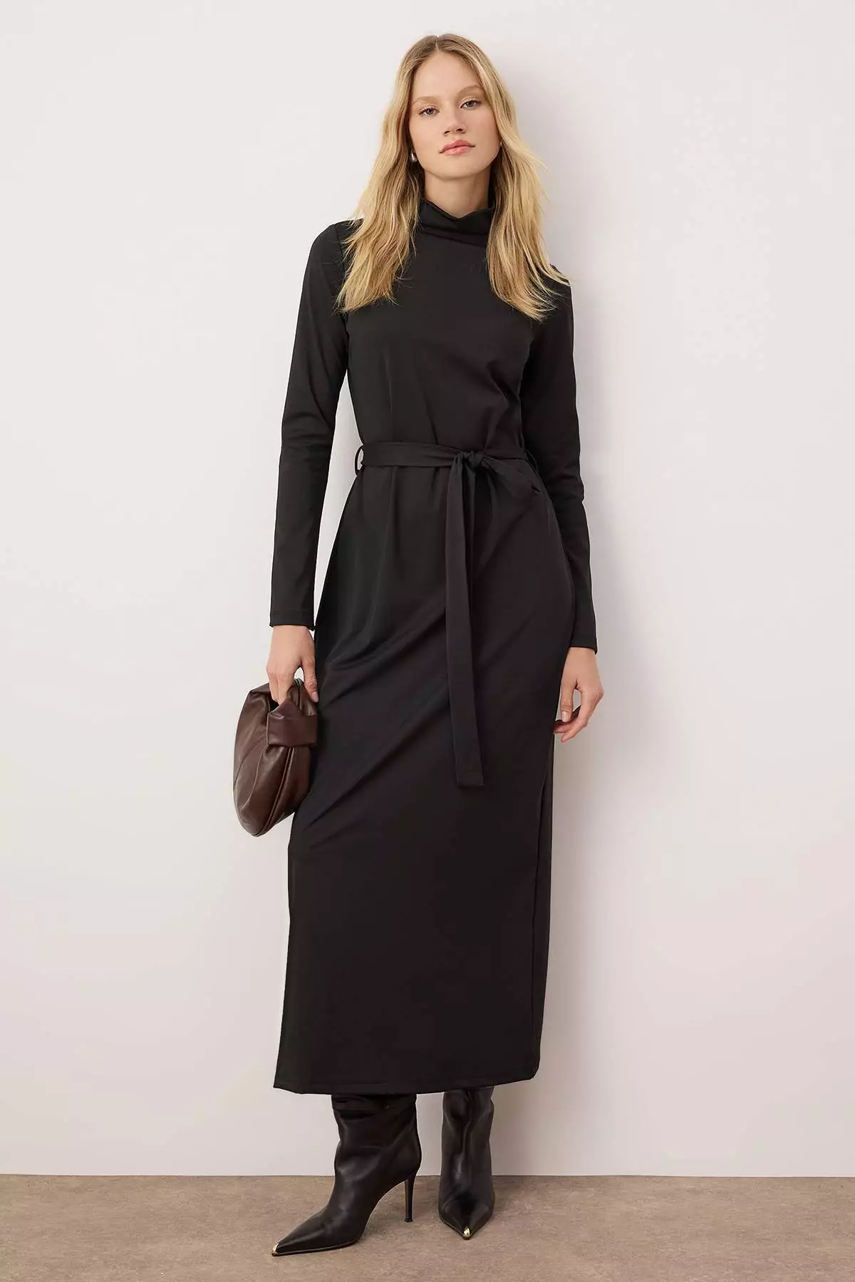 Black Unlined Plain Knitted Waist Belt Detail Diver/Scuba Hijab Dress Tctaw26Eb00052