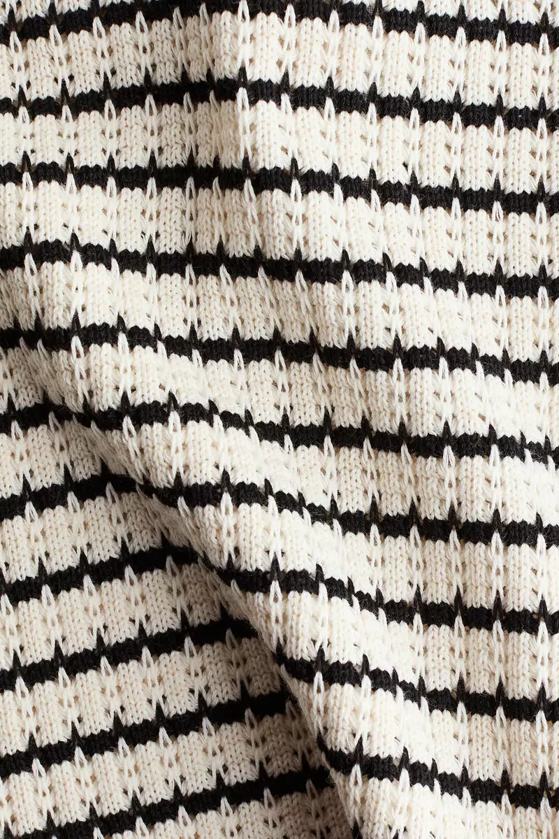 2-piece hole-knit cotton set