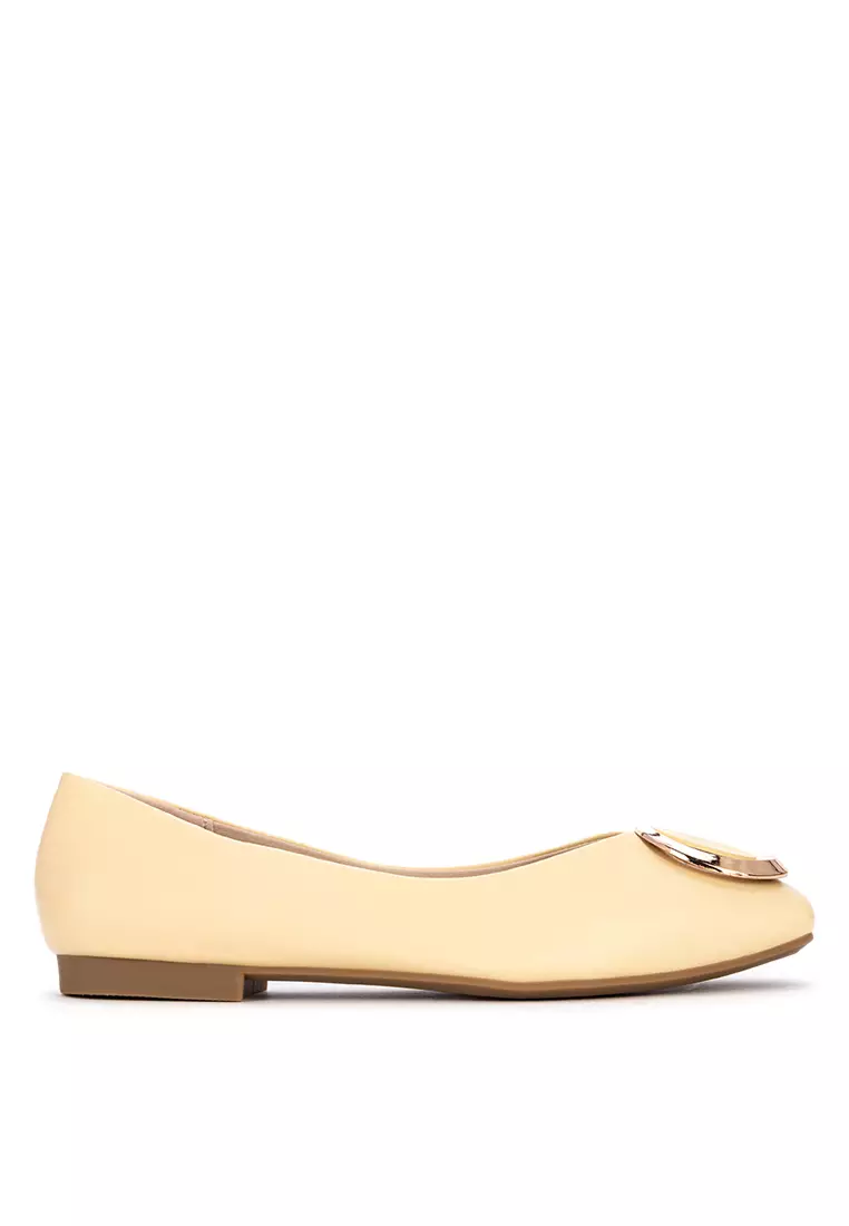 Buy Gibi BT 7447A FLATS 2023 Online | ZALORA Philippines