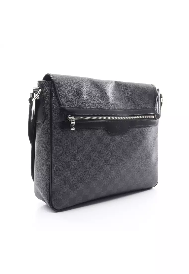 Louis vuitton mens hotsell bag malaysia
