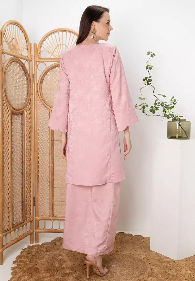 MAJESTIC Classic Cotton Embroidery Baju Kurung Pahang Lipat Depan in Dusty Pink