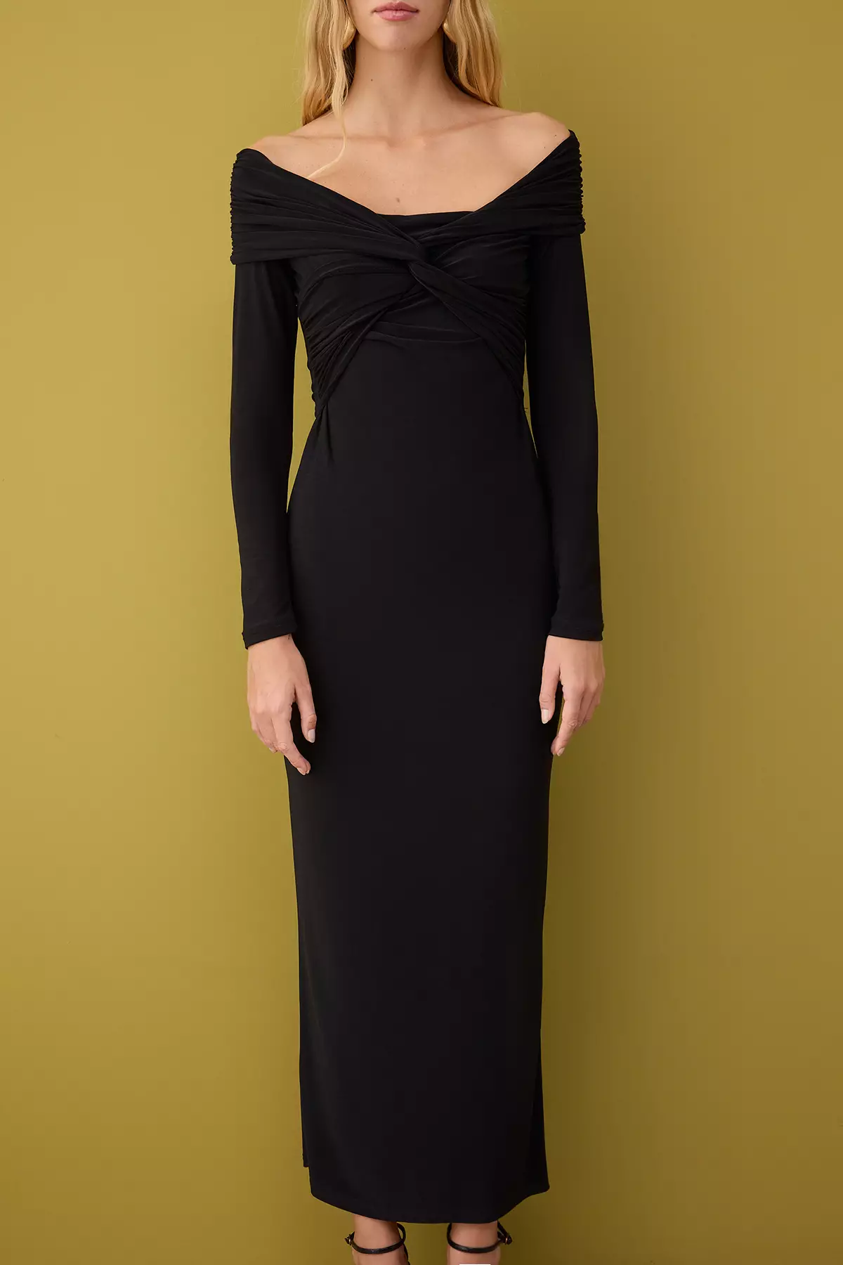 Black Collar Detailed Knitted Midi Unlined Chic/Evening Dress