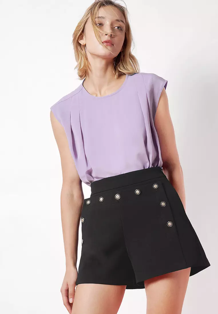 Wide Shoulder Pleat Detail Top