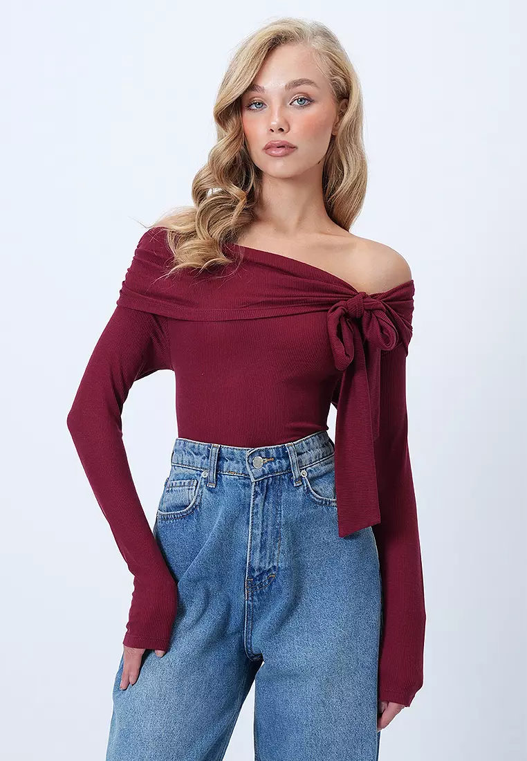 Bow-Tie Knitted Blouse