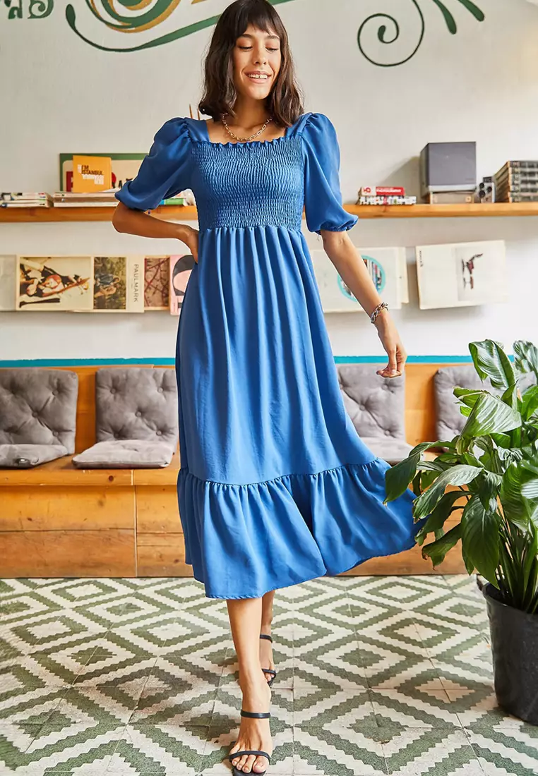Square Neck Shirring Dress