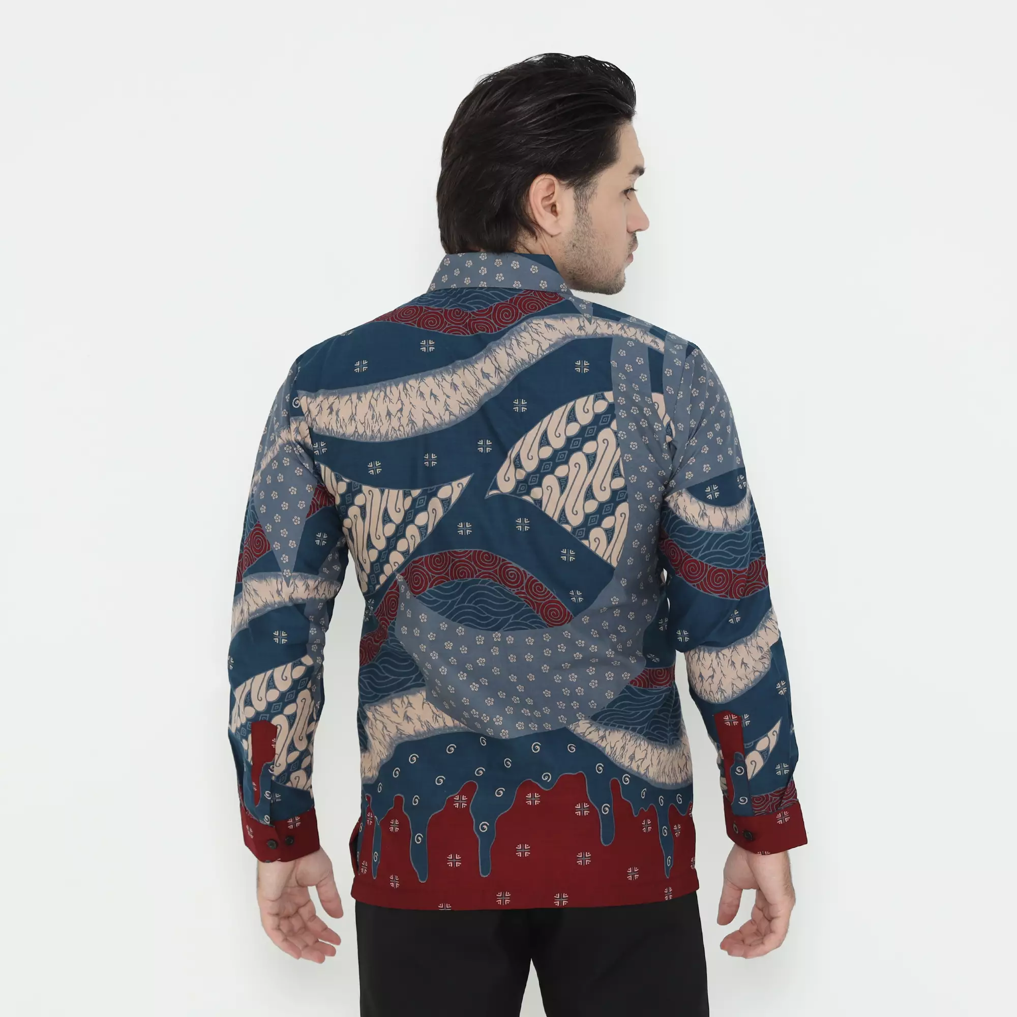 Kemeja Batik Motif Sagara Lintang Lengan Panjang Batik Tulis Slimfit Warna Biru