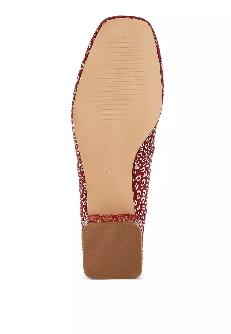 Sepatu Balerina Hak Blok Motif Macan Tutul dalam Warna Merah DK