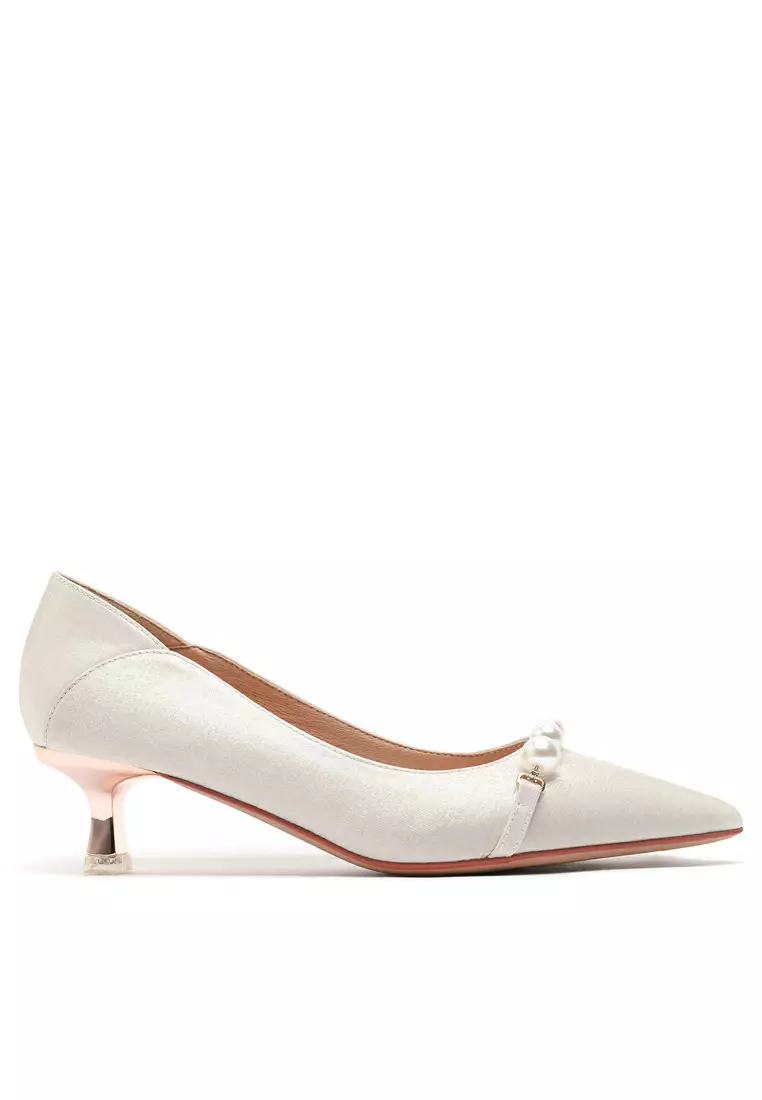 Discount on Twenty Eight Shoes  shoes - SKU: 5cm Pearl Chain Synthetic Leather Pumps 2046-9