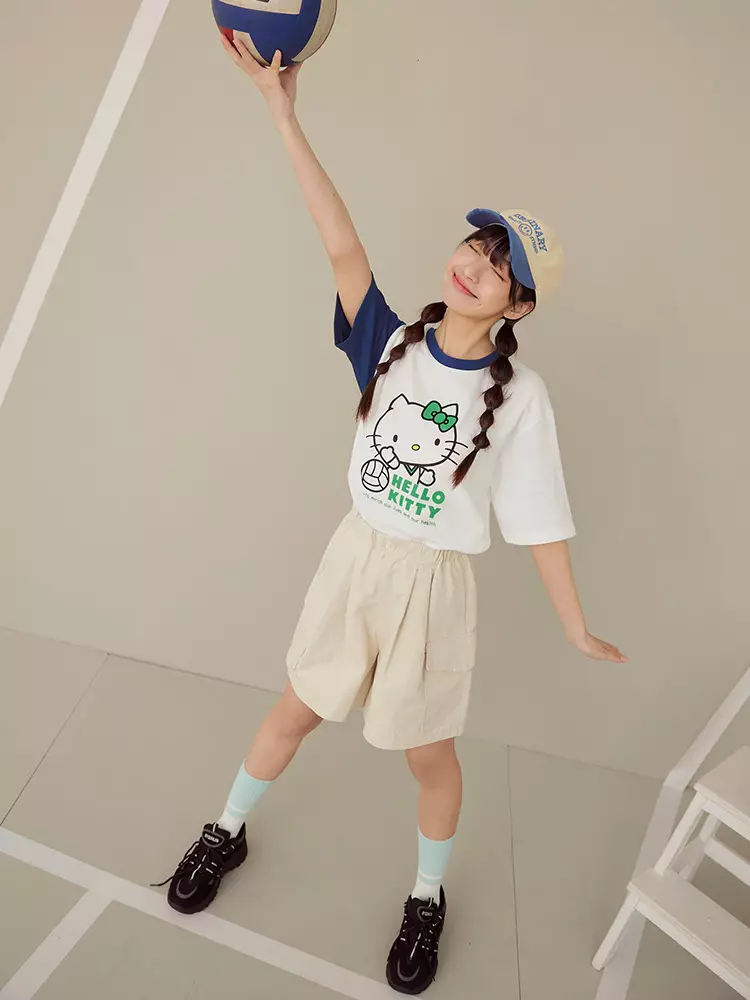KITTY Asymmetric Color-Block Volleyball Print T-Shirt [IK0034]