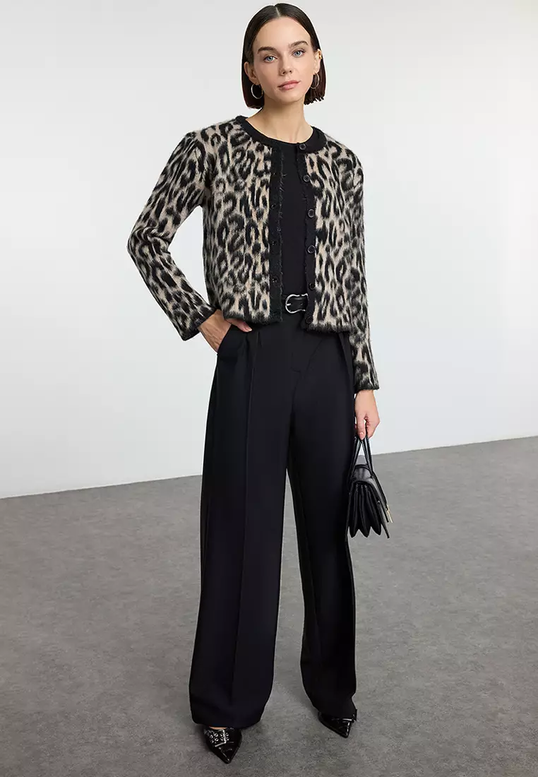 Brown Leopard Patterned Knitted Cardigan TWOAW25HI00378