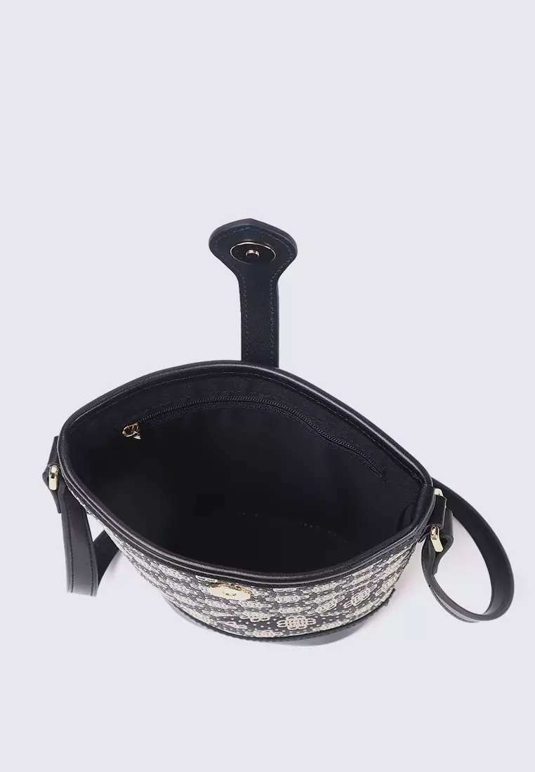 Liyana Crossbody Bag In Black