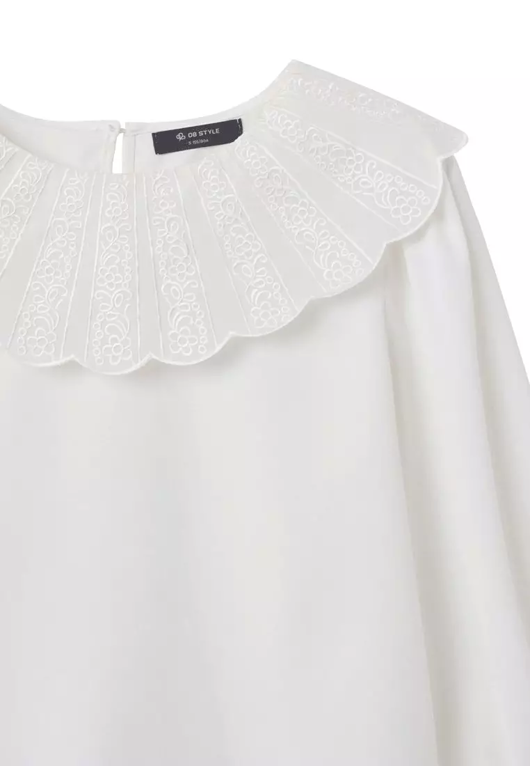 蕾絲雕花領片不易皺拋袖上衣《AB17917》