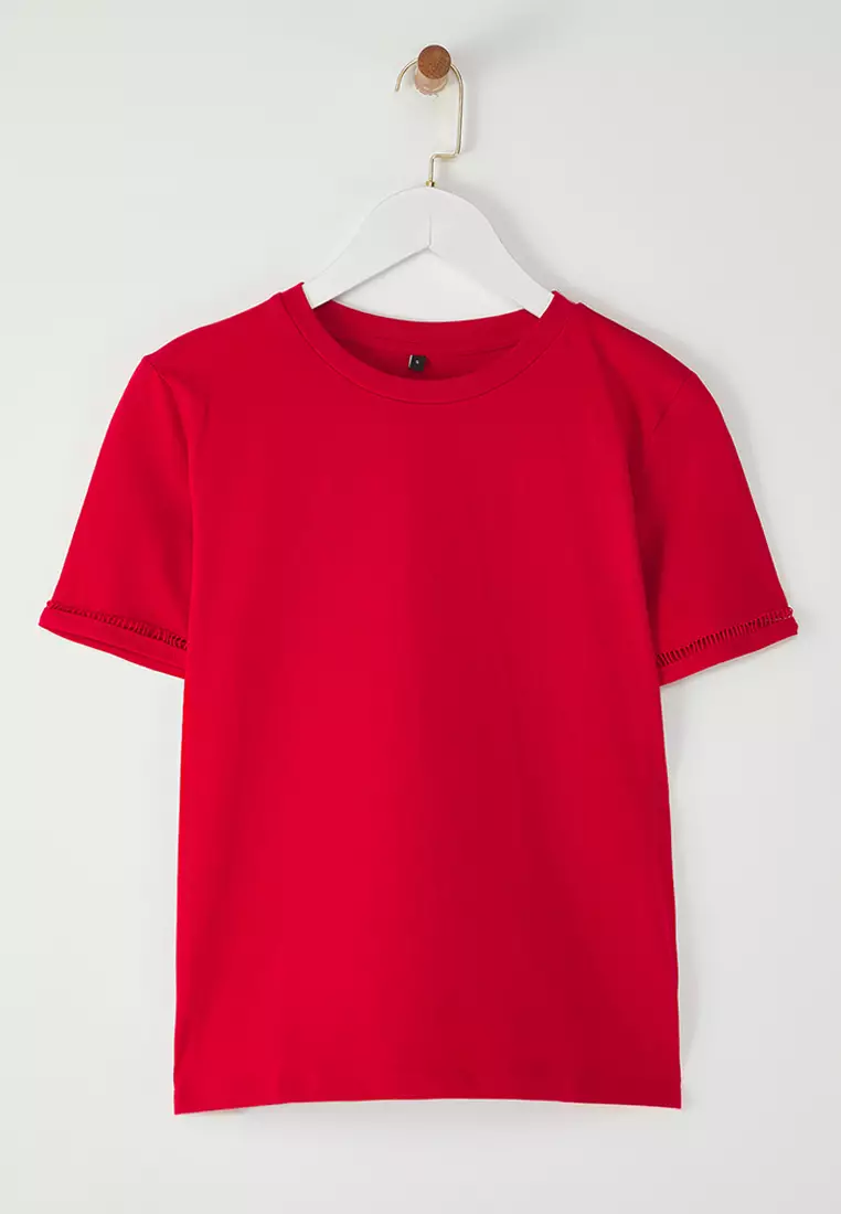 Red Embroidery Detail Basic Crew Neck Knitted T-Shirt