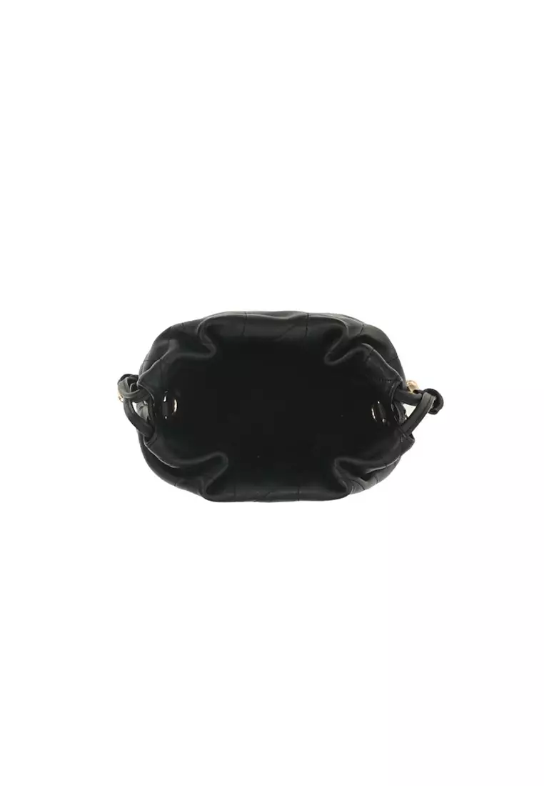 Faye 17 Women's Shoulder Bag in Black CDB69