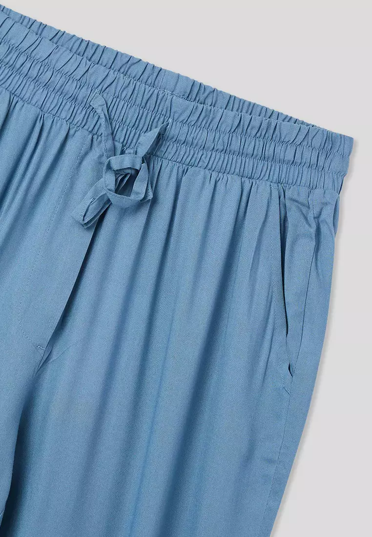 Woman Long Pants