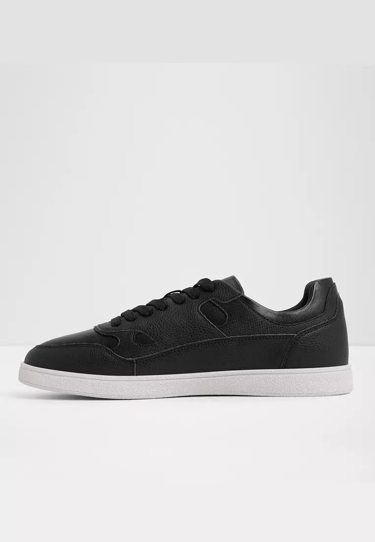 Curtis Low-Top Sneakers