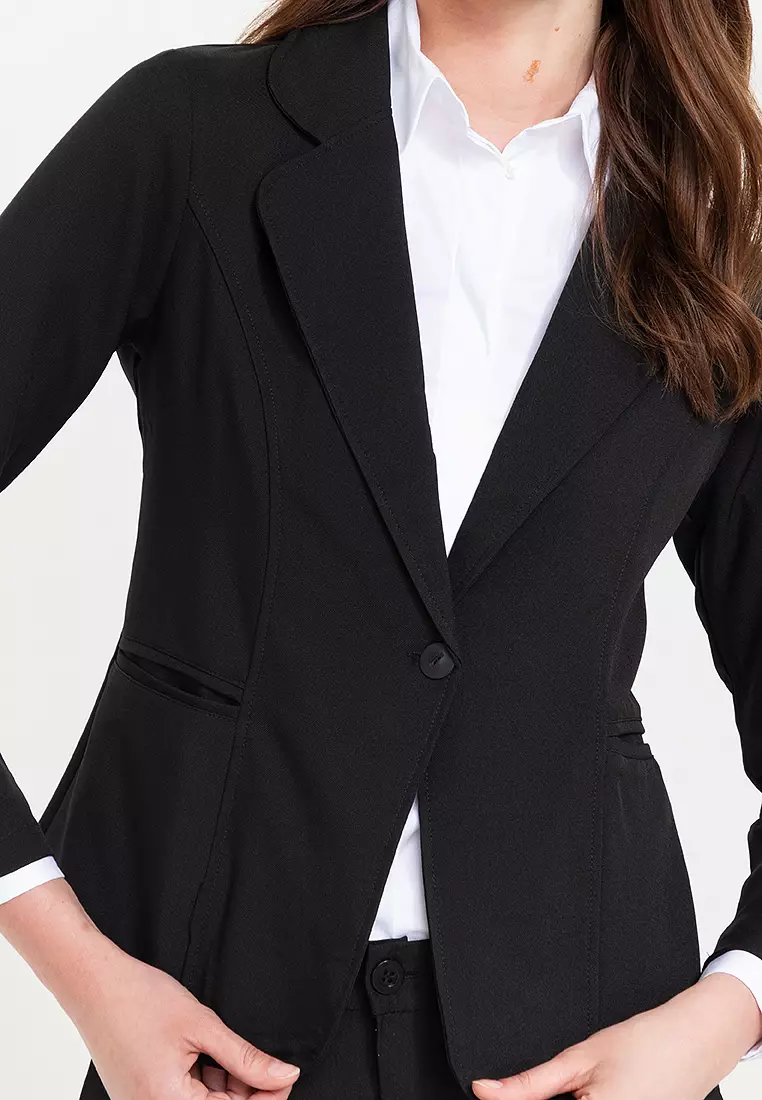 Theo Classic Fitted Blazer