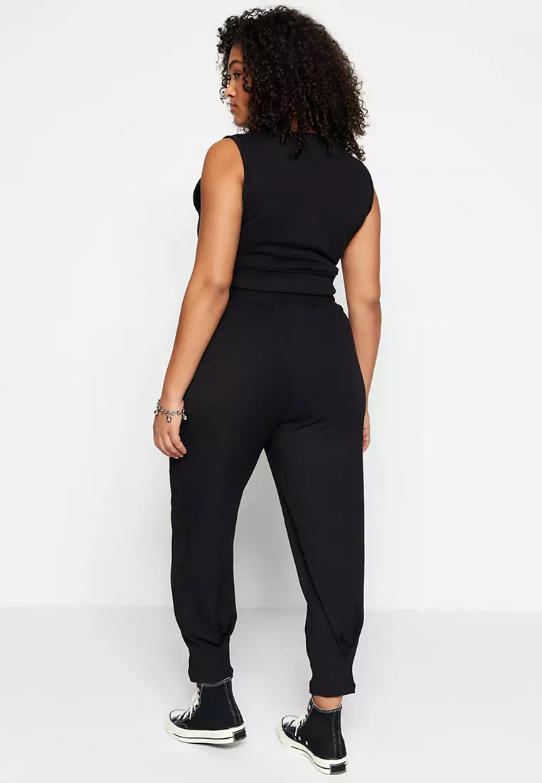 Plus Size Carrot Fit Trousers