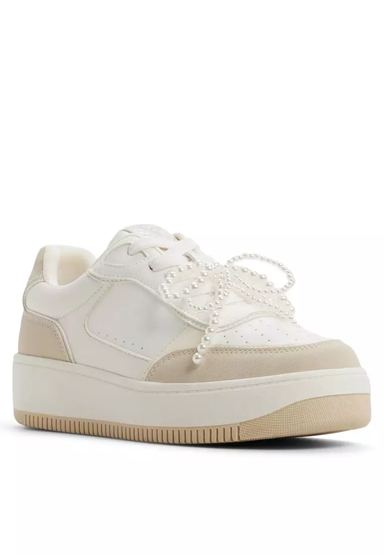 Freshy Low-Top Sneakers