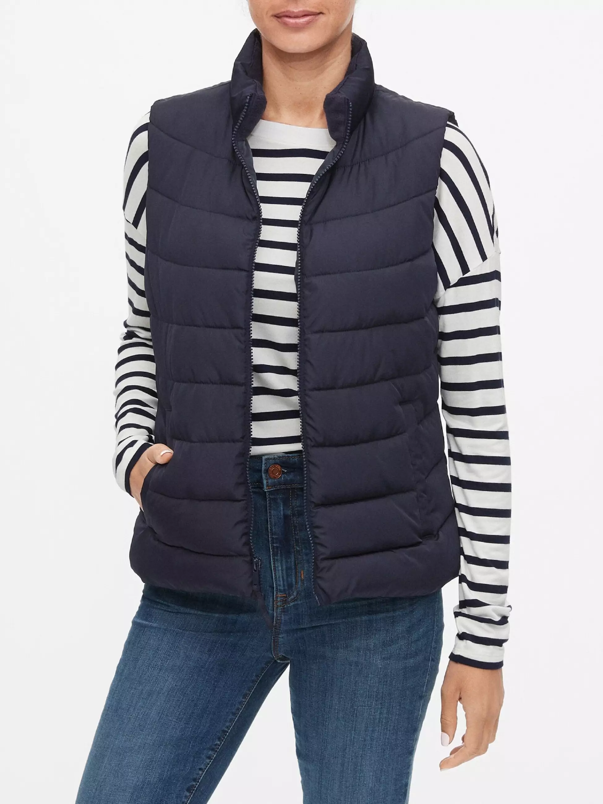 Gap puffer outlet vest