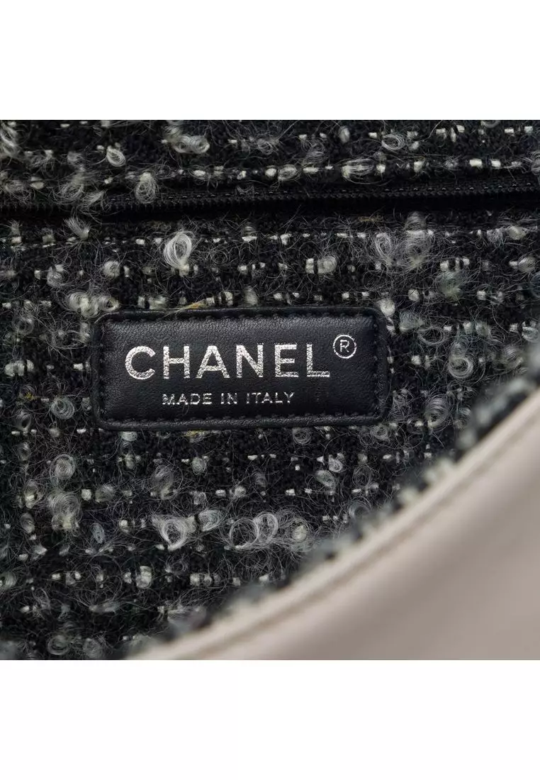 Pre-Loved Chanel Cc Quilted Lambskin Tweedy Flap Color