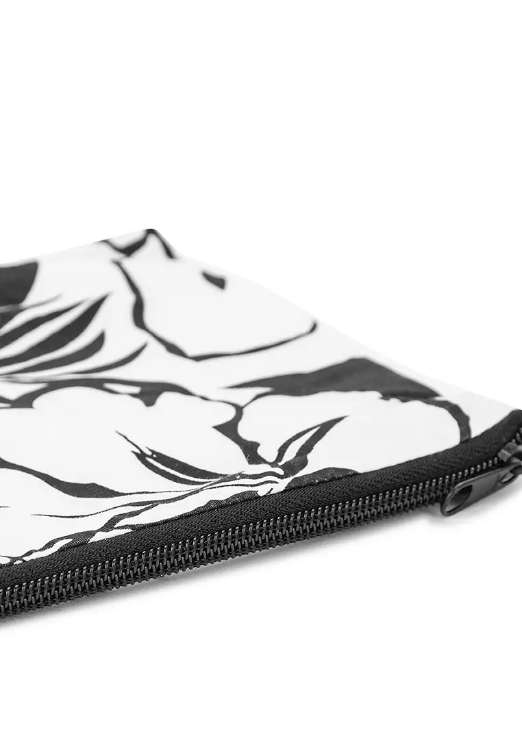 Pouch with Zipper